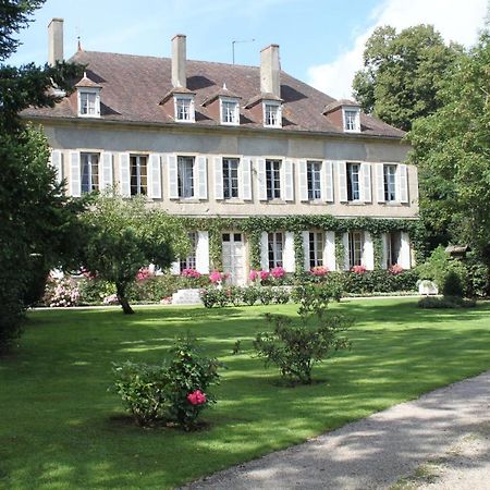 Deux-Chaises Chateau De Longeville מראה חיצוני תמונה